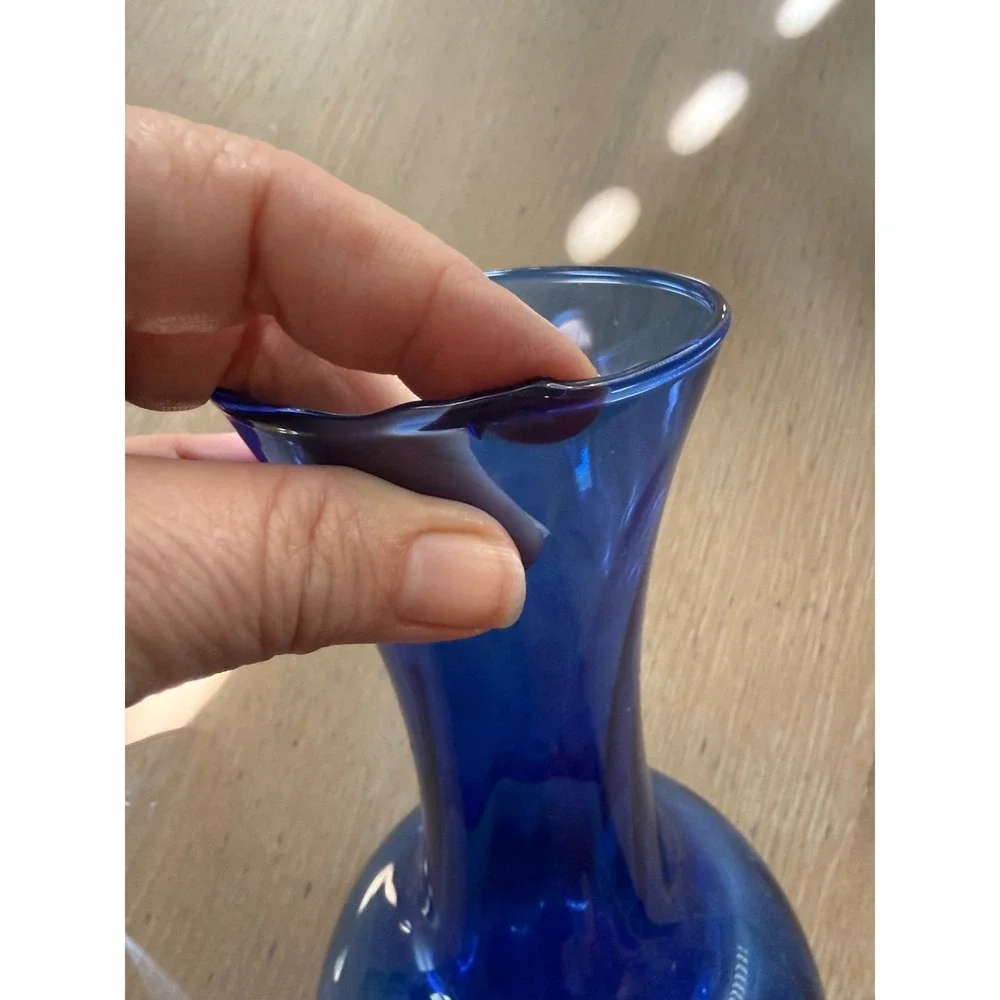 Vintage Cobalt Blue Hand Blown Glass Bud Vase Bulbous Base Flared Rim‎ 5